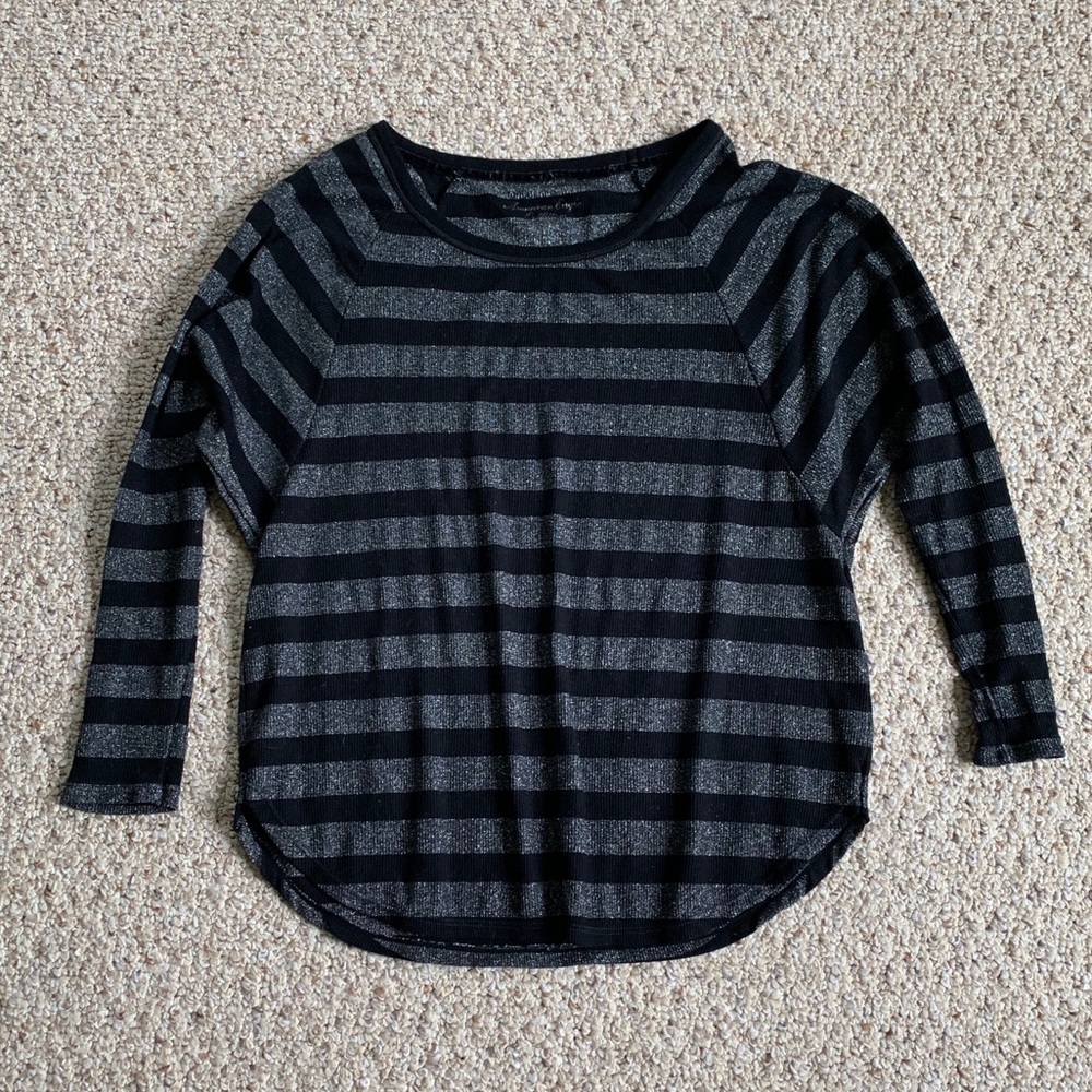 American Eagle top